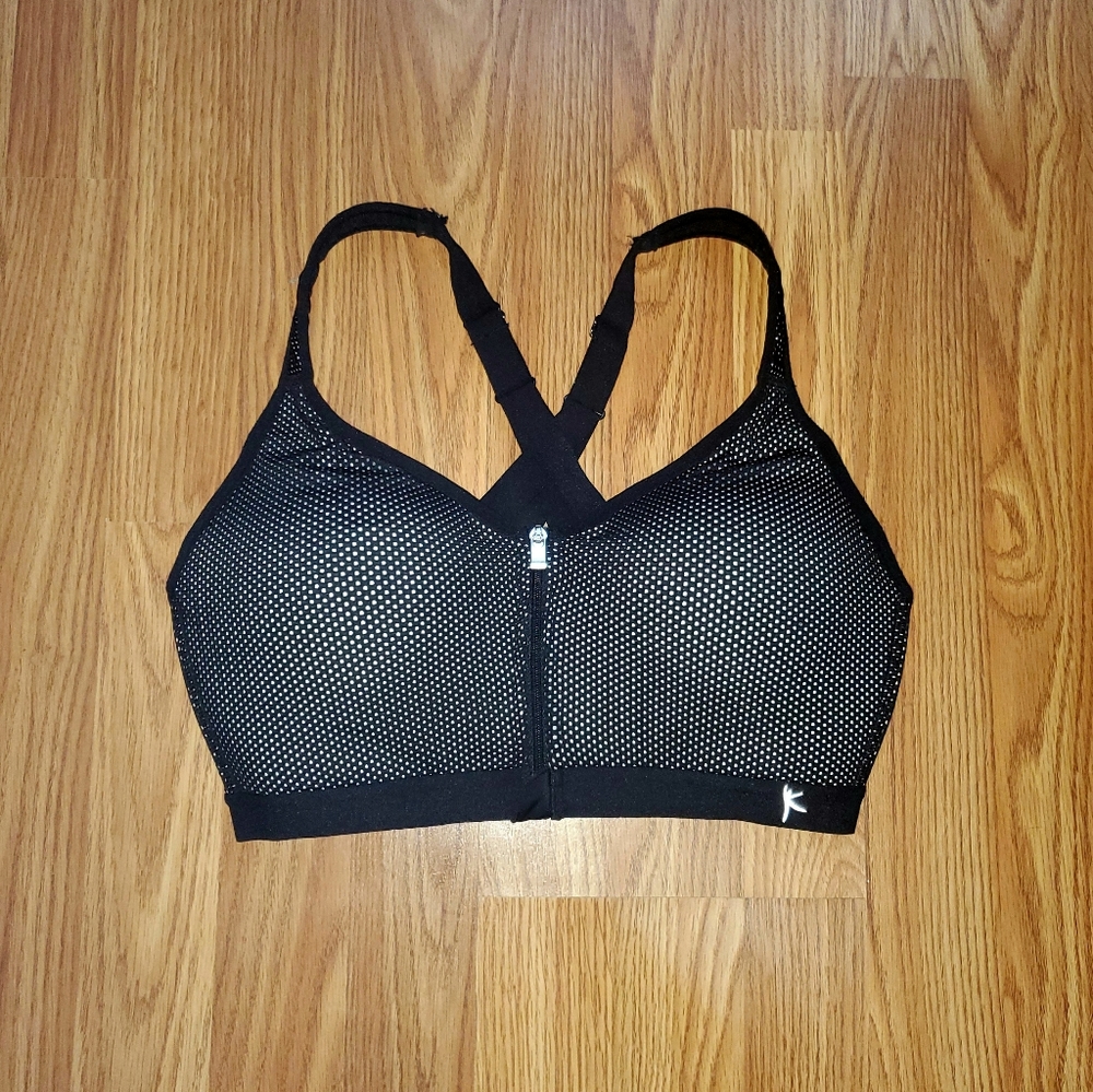 High-Impact Cross-Strap Sports Bra